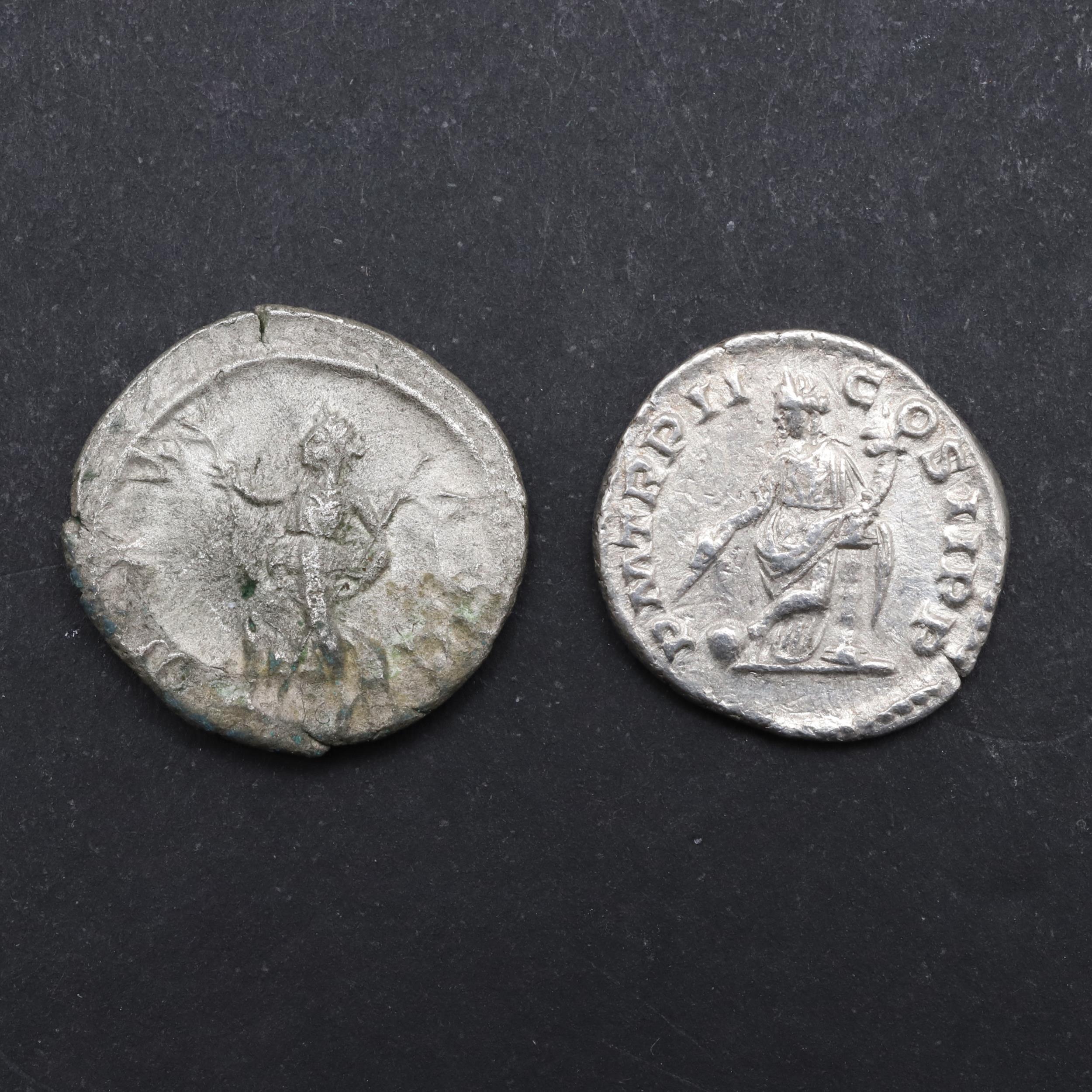 ROMAN IMPERIAL COINAGE: ELAGABALUS 218-212 AND SEVERUS ALEXANDER 222-235 A.D. - Bild 2 aus 3