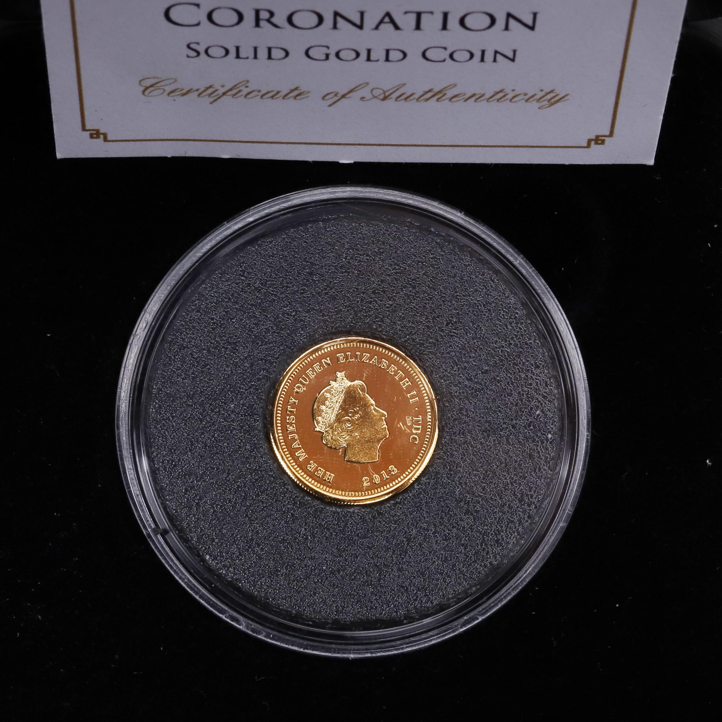 AN ELIZABETH II TRISTAN DA CUNHA GOLD CROWN AND TWO SIMILAR GOLD COINS. 2013. - Bild 3 aus 8