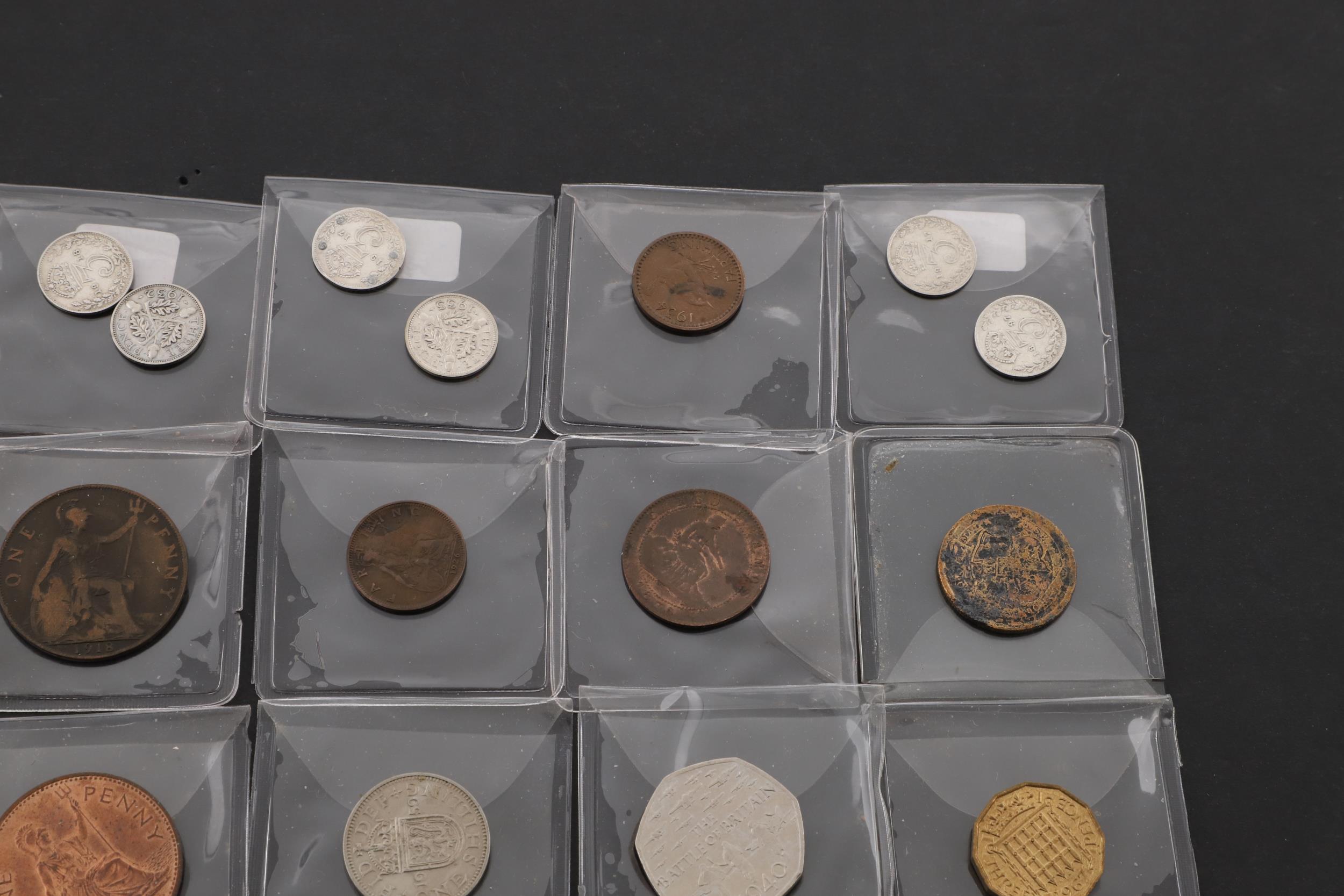 A COLLECTION THREEPENCE PIECES AND OTHER COINS. - Bild 10 aus 14