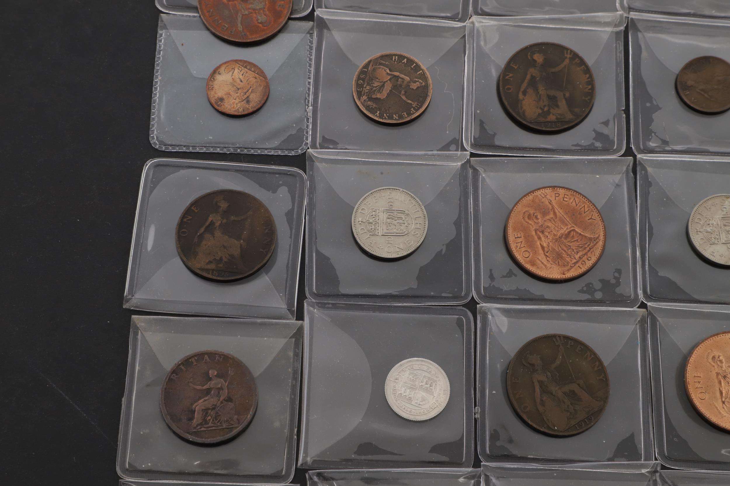 A COLLECTION THREEPENCE PIECES AND OTHER COINS. - Bild 11 aus 14