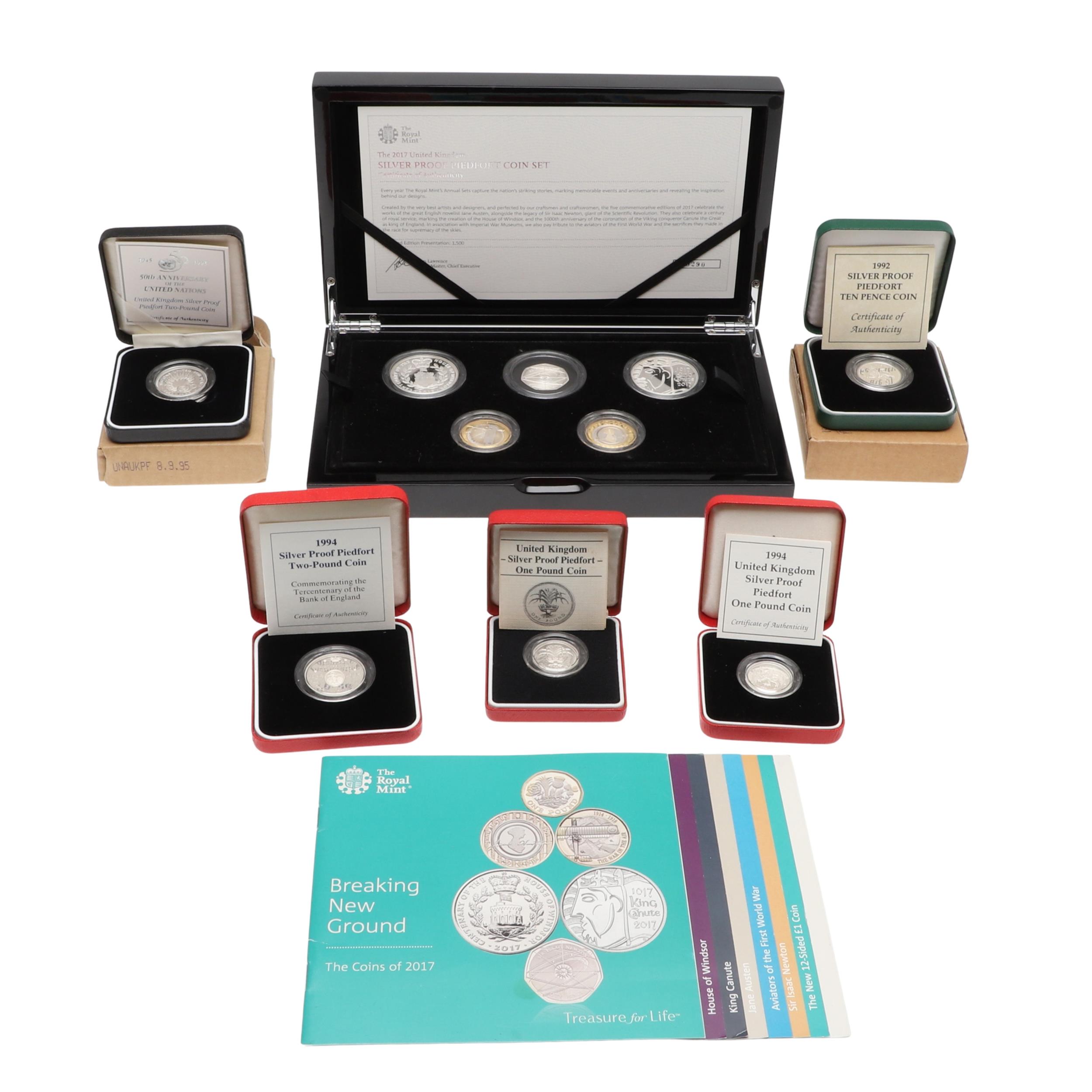 A COLLECTION OF ROYAL MINT PIEDFORT ISSUES TO INCLUDE 2017 SILVER PROOF PIEDFORT COIN SET.