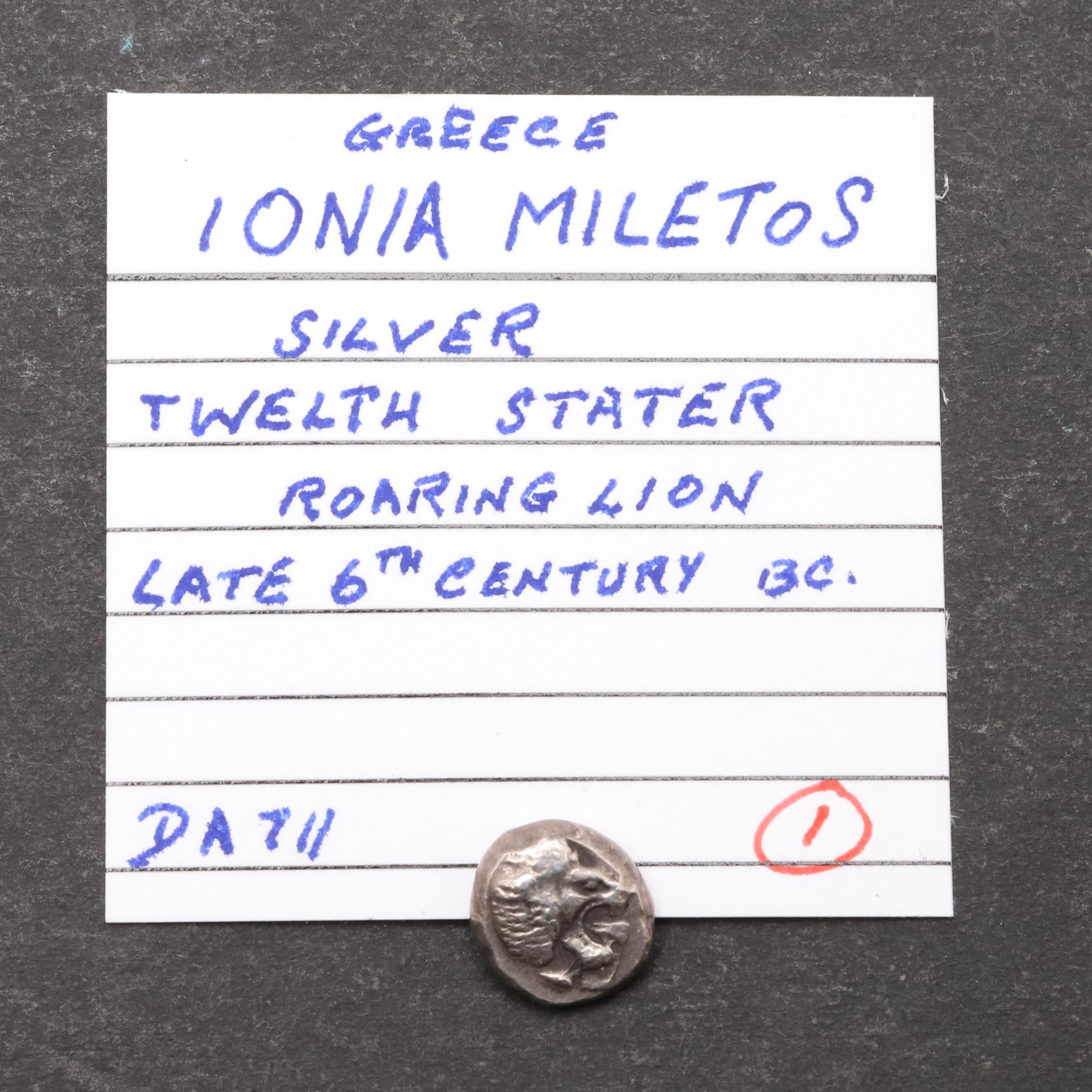 GREEK COINS: FOUR SMALL DENOMINATION SILVER COINS TO INCLUDE THASOS. - Image 5 of 6