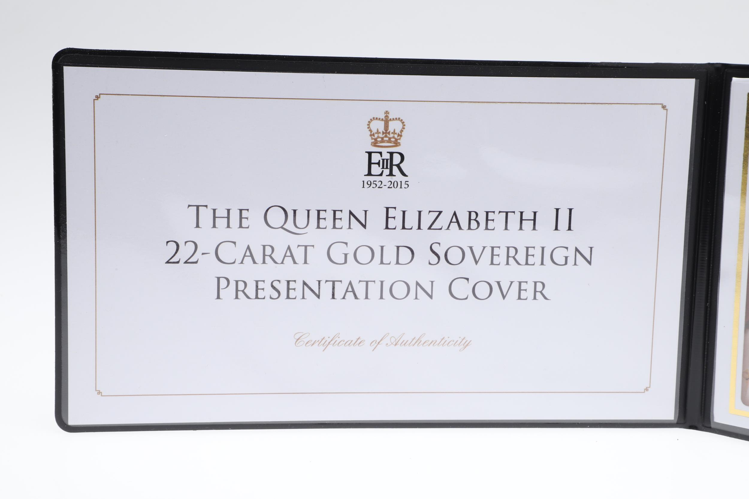 AN ELIZABETH II SOVEREIGN, 1963 MOUNTED ON A POSTAL COVER. - Bild 2 aus 6