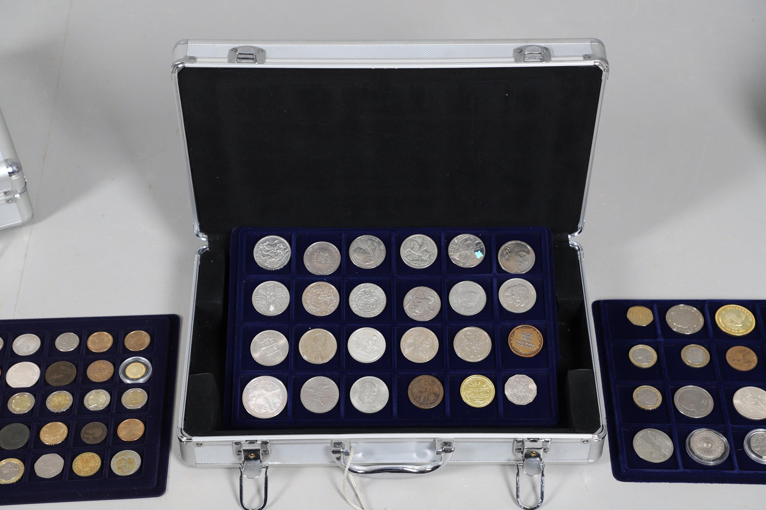 A COLLECTION OF ASSORTED DECIMAL AND PRE DECIMAL COINS TO INCLUDE RECENT ISSUES. - Bild 2 aus 12