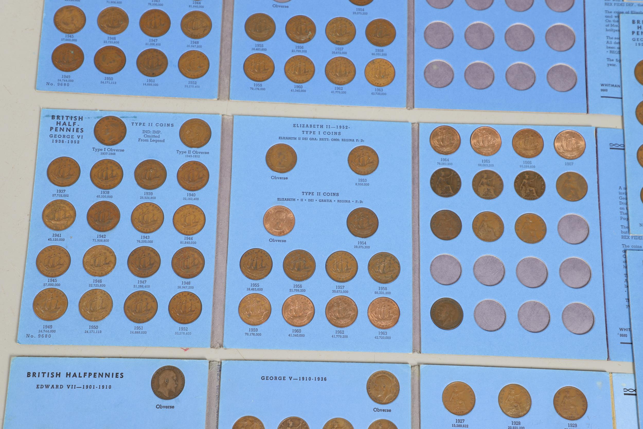 AN EXTENSIVE DATE RUN OF HALF PENNIES, EDWARD VII AND LATER. - Bild 11 aus 12