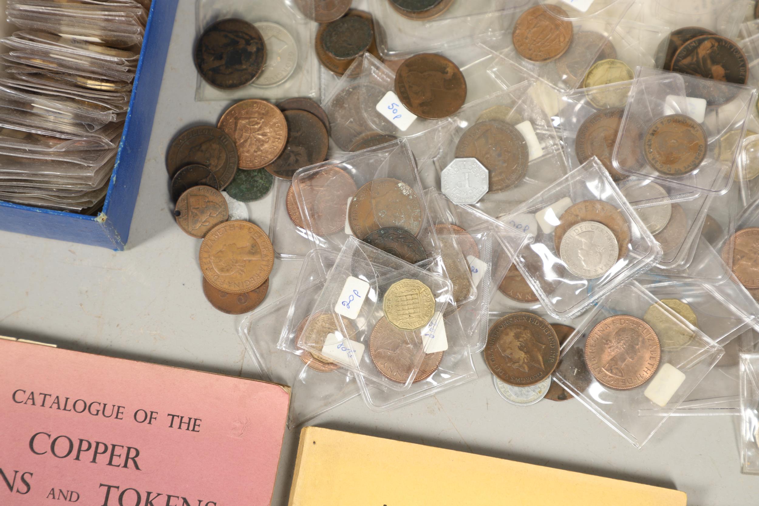 AN EXTENSIVE COLLECTION OF BRITISH COINS AND NUMISMATIC BOOKS. - Image 8 of 15