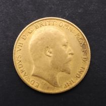 AN EDWARD VII HALF SOVEREIGN, 1909.