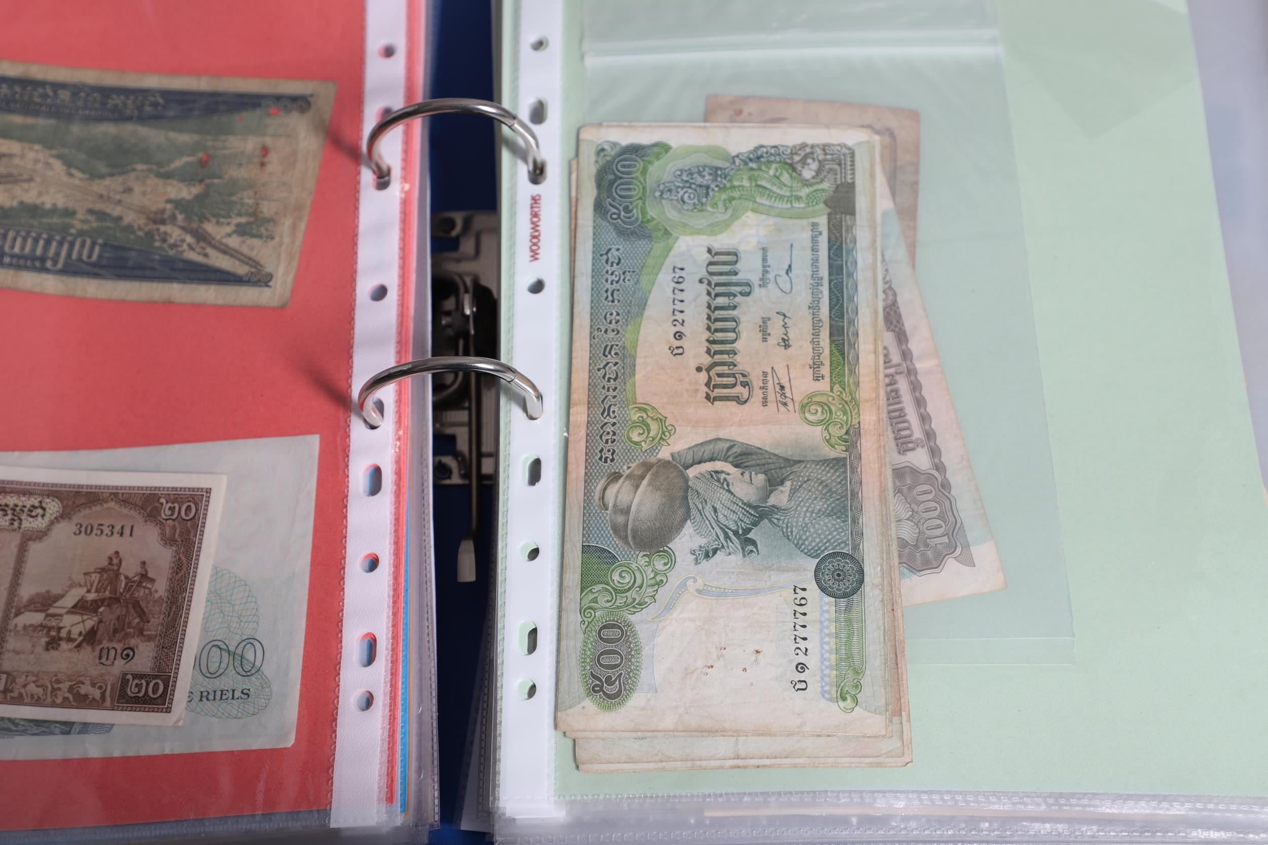 AN EXTENSIVE COLLECTION OF WORLD BANKNOTES. - Image 19 of 56