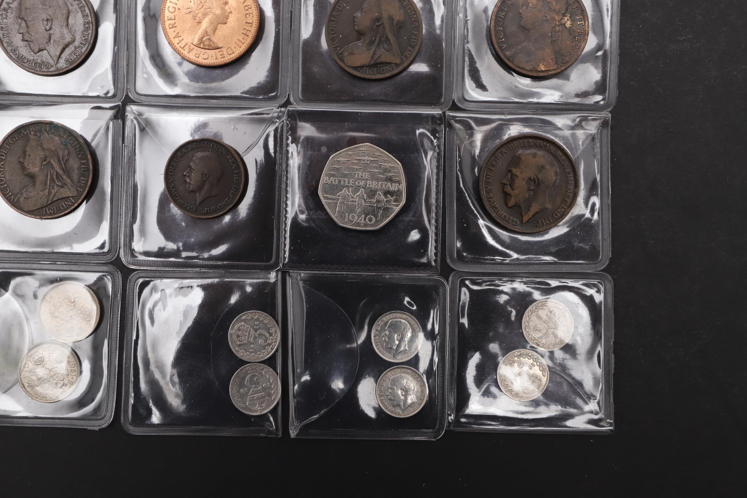 A COLLECTION THREEPENCE PIECES AND OTHER COINS. - Bild 7 aus 14
