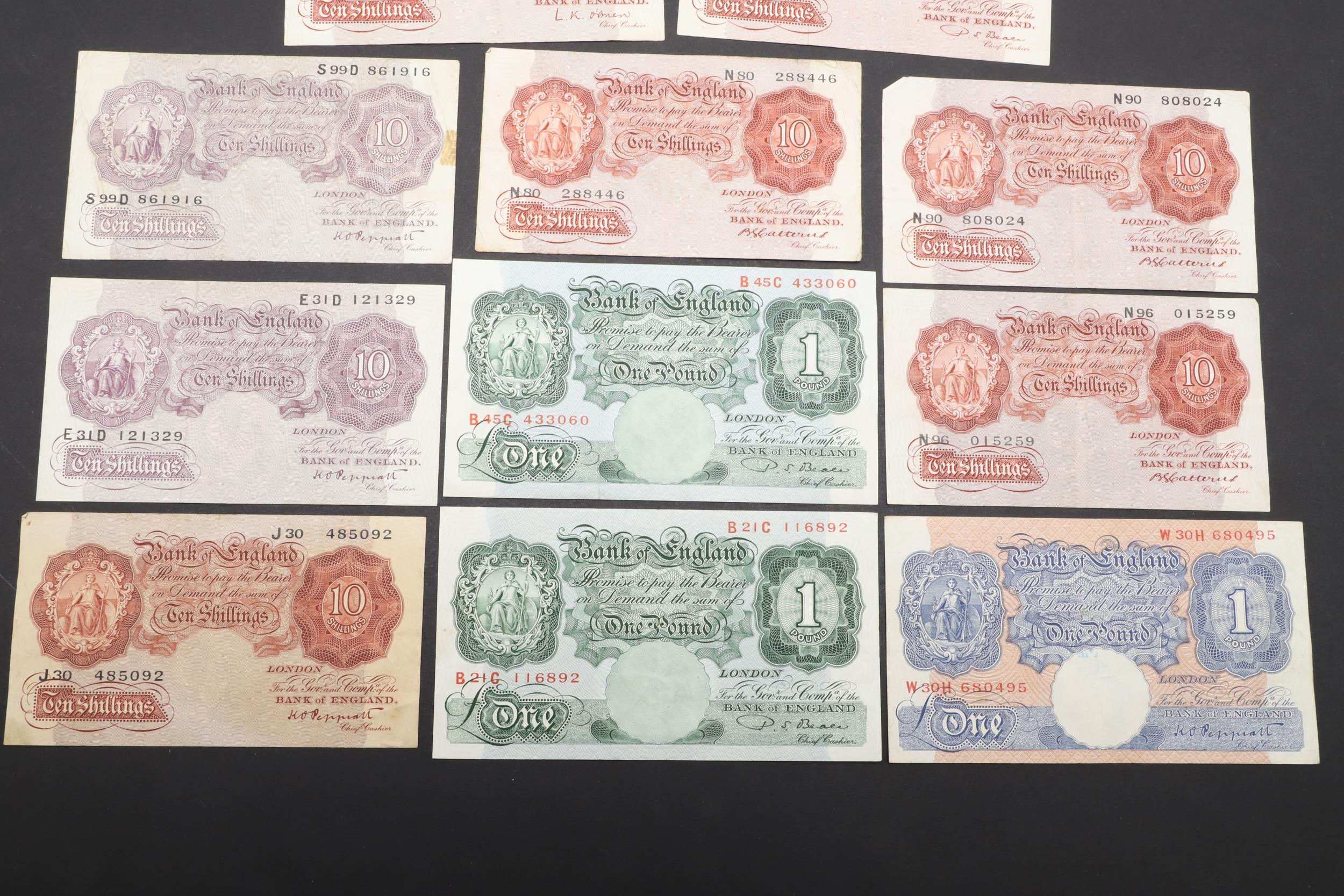 A COLLECTION OF BANK OF ENGLAND BRITANNIA ISSUE BANKNOTES. - Image 3 of 4