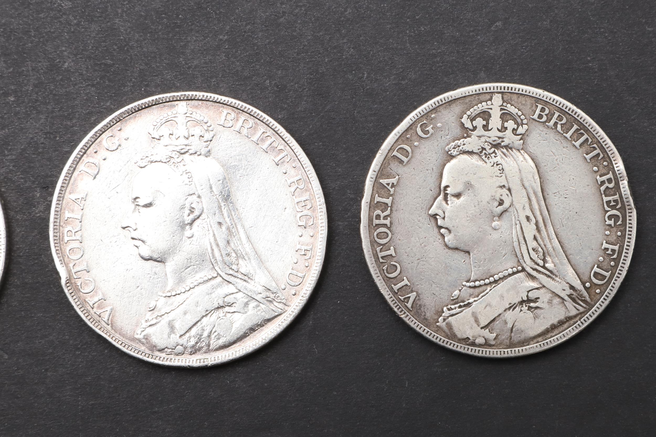 THREE QUEEN VICTORIA CROWNS, 1889, 1890 AND 1891. - Bild 4 aus 5