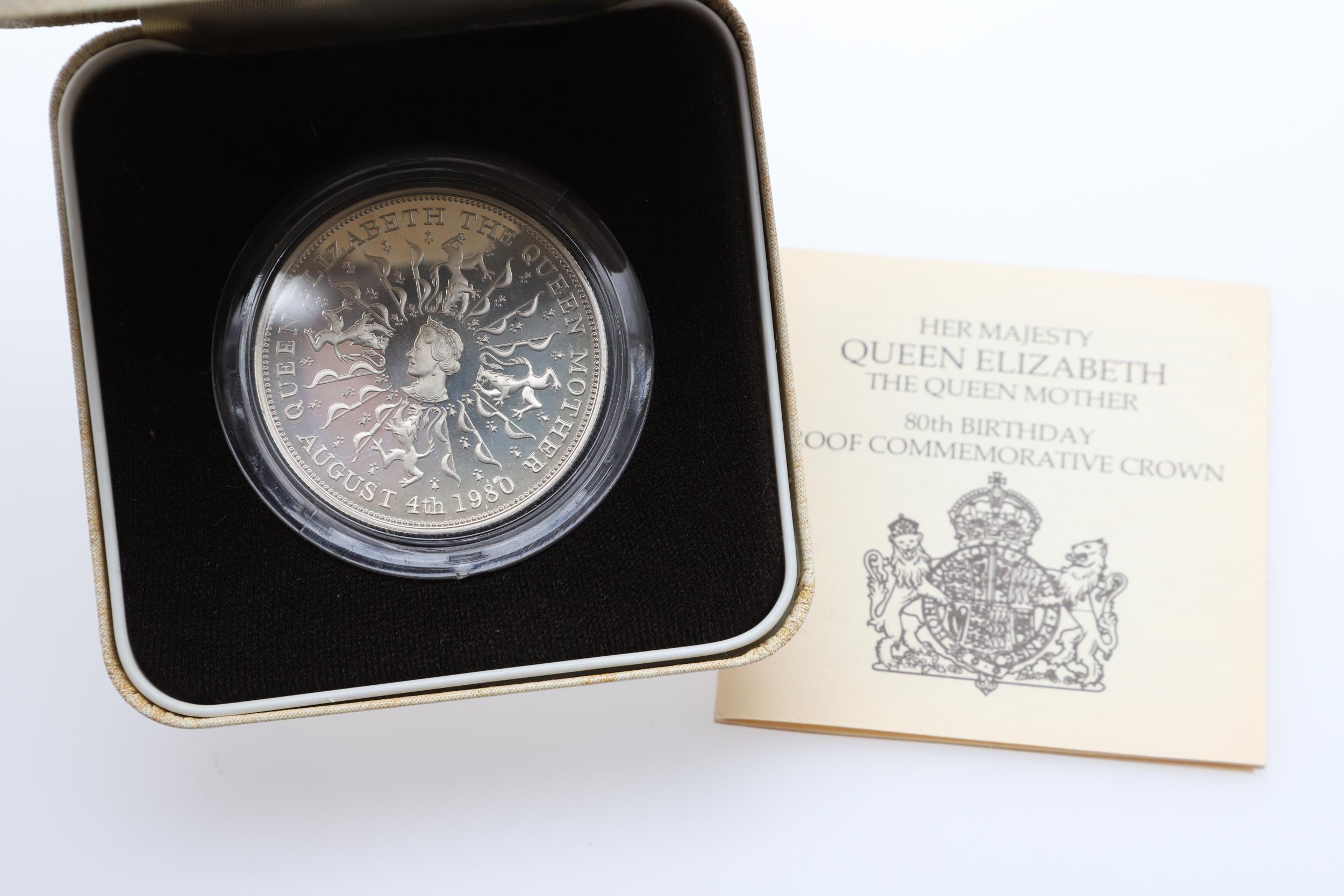 A COLLECTION OF ROYAL MINT SILVER PROOF COINS TO INCLUDE A 1994 D-DAY COMMEMORATIVE FIFTY PENCE AND - Bild 7 aus 17