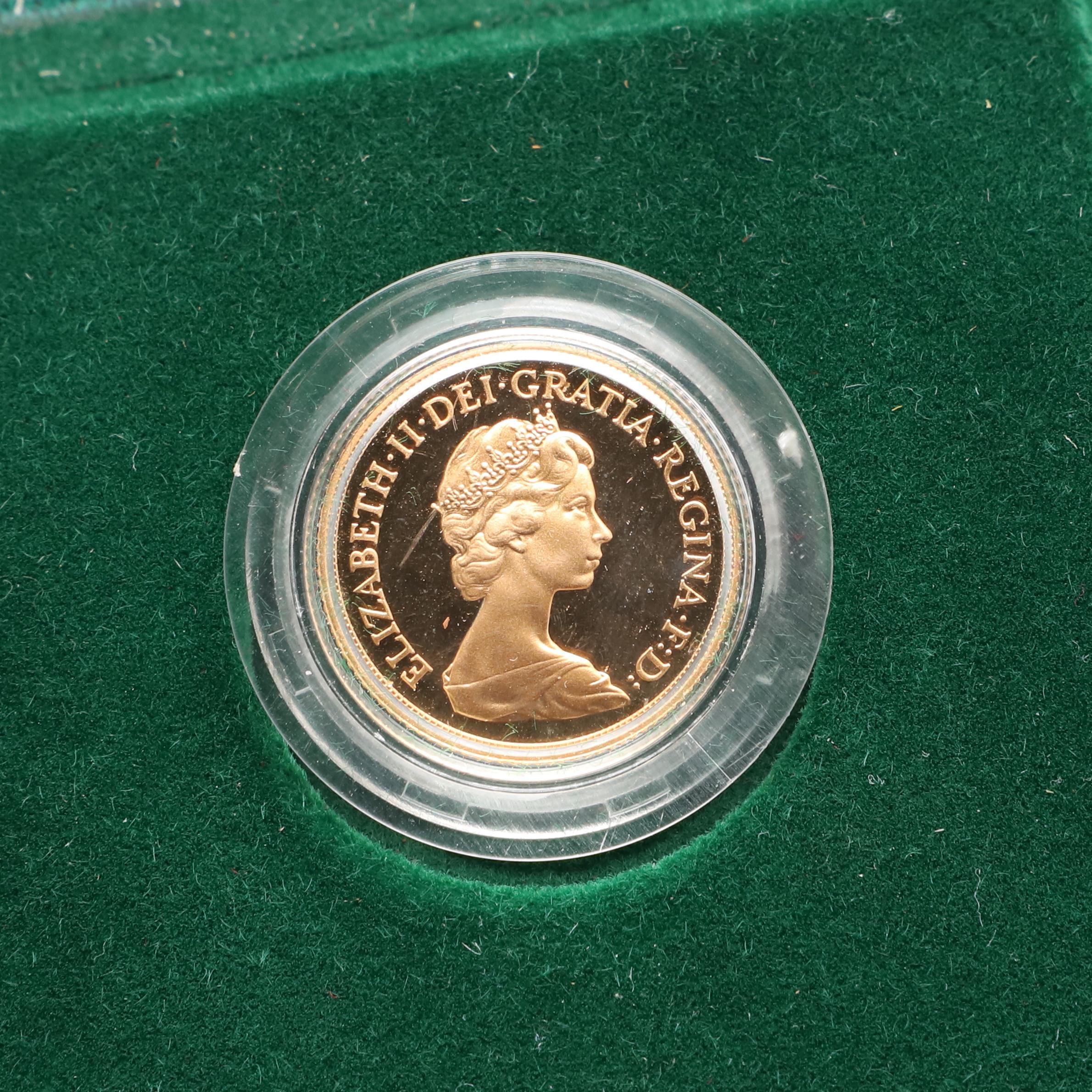 AN ELIZABETH II PROOF SOVEREIGN, 1980. - Image 2 of 5