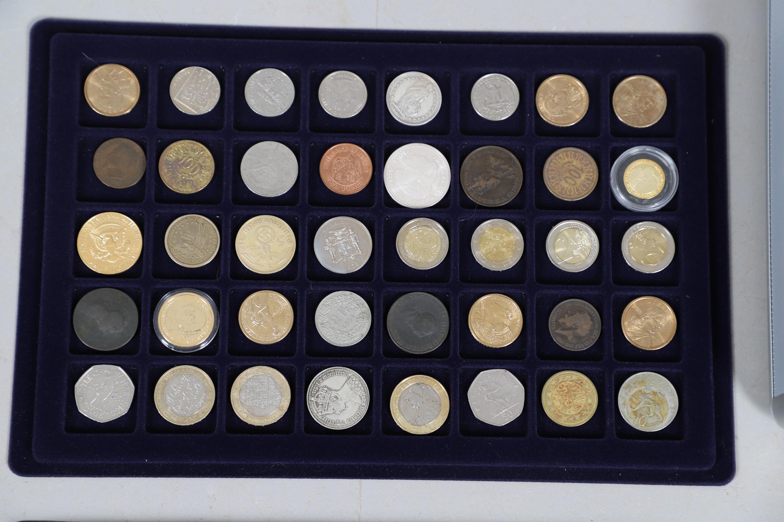 A COLLECTION OF ASSORTED DECIMAL AND PRE DECIMAL COINS TO INCLUDE RECENT ISSUES. - Bild 8 aus 12