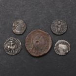 A COLLECTION OF FIVE ANCIENT COINS TO INCLUDE PTOLEMAIC AND INDO GREEK DRACHMA.