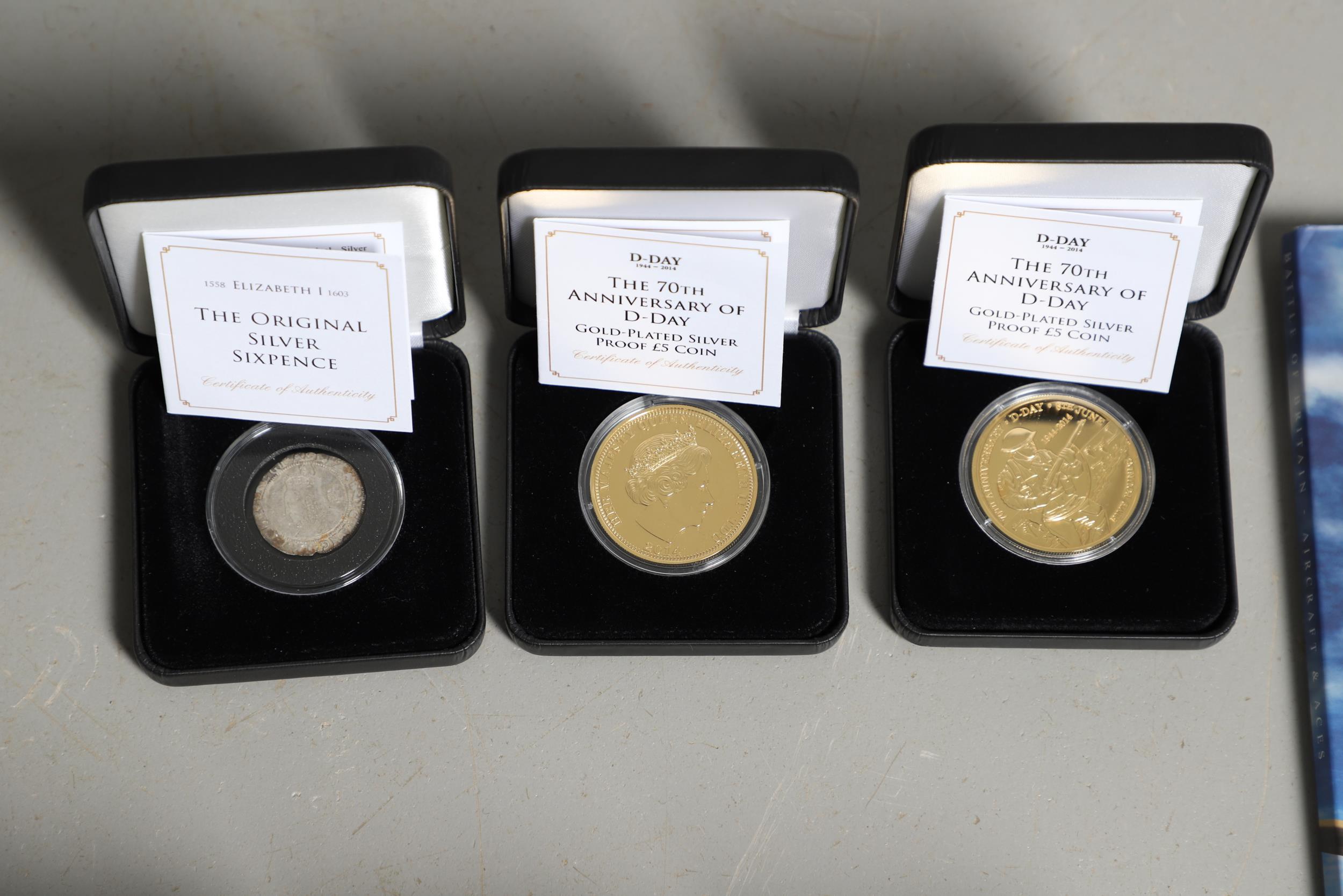 A COLLECTION OF JUBILEE MINT ROYALTY THEMED PRESENTATION SETS. - Bild 2 aus 14