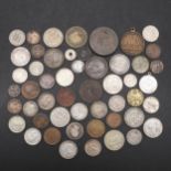 A MIXED COLLECTION OF COINS TO INCLUDE SLIVER AND OTHERS.
