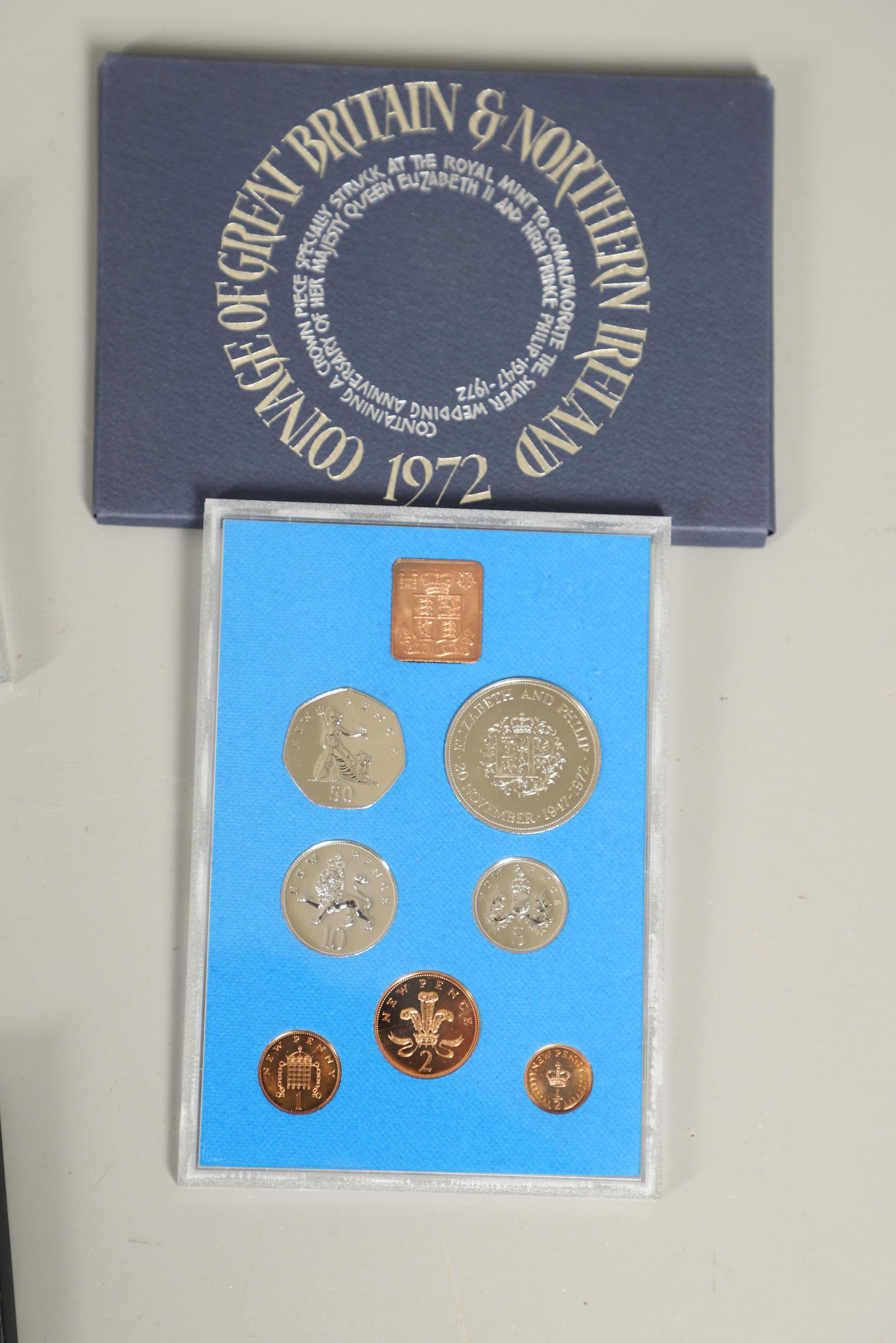 A COLLECTION OF ROYAL MINT UNCIRCULATED YEAR SETS, 1970 -. - Image 8 of 13