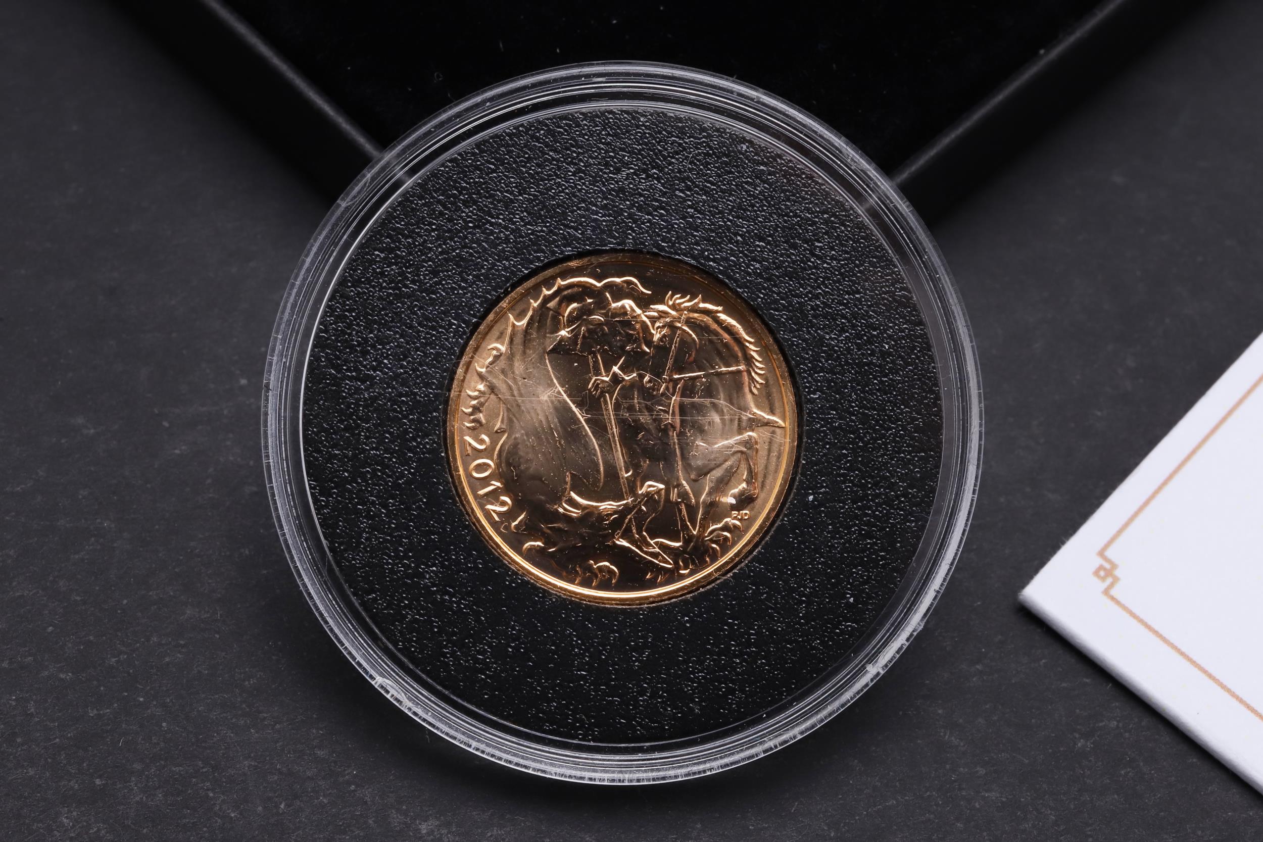 AN ELIZABETH II SOVEREIGN, 2012. - Image 3 of 6