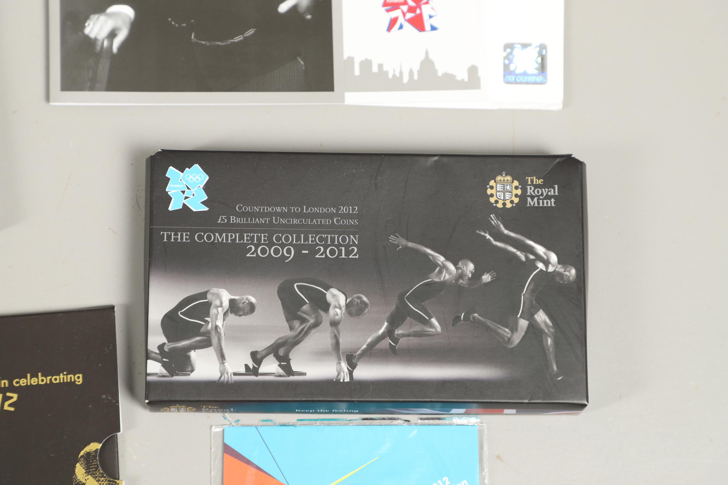 A COLLECTION OF ROYAL MINT AND OTHER RECENT OLYMPIC GAMES RELATED ISSUES TO INCLUDE THE THREE INGOT - Bild 9 aus 19