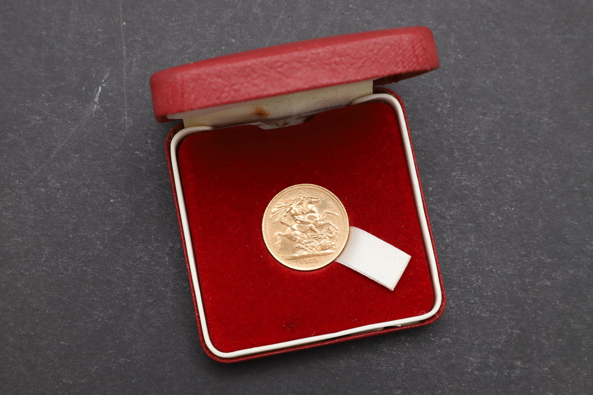 AN ELIZABETH II SOVEREIGN, 1979. - Image 4 of 6