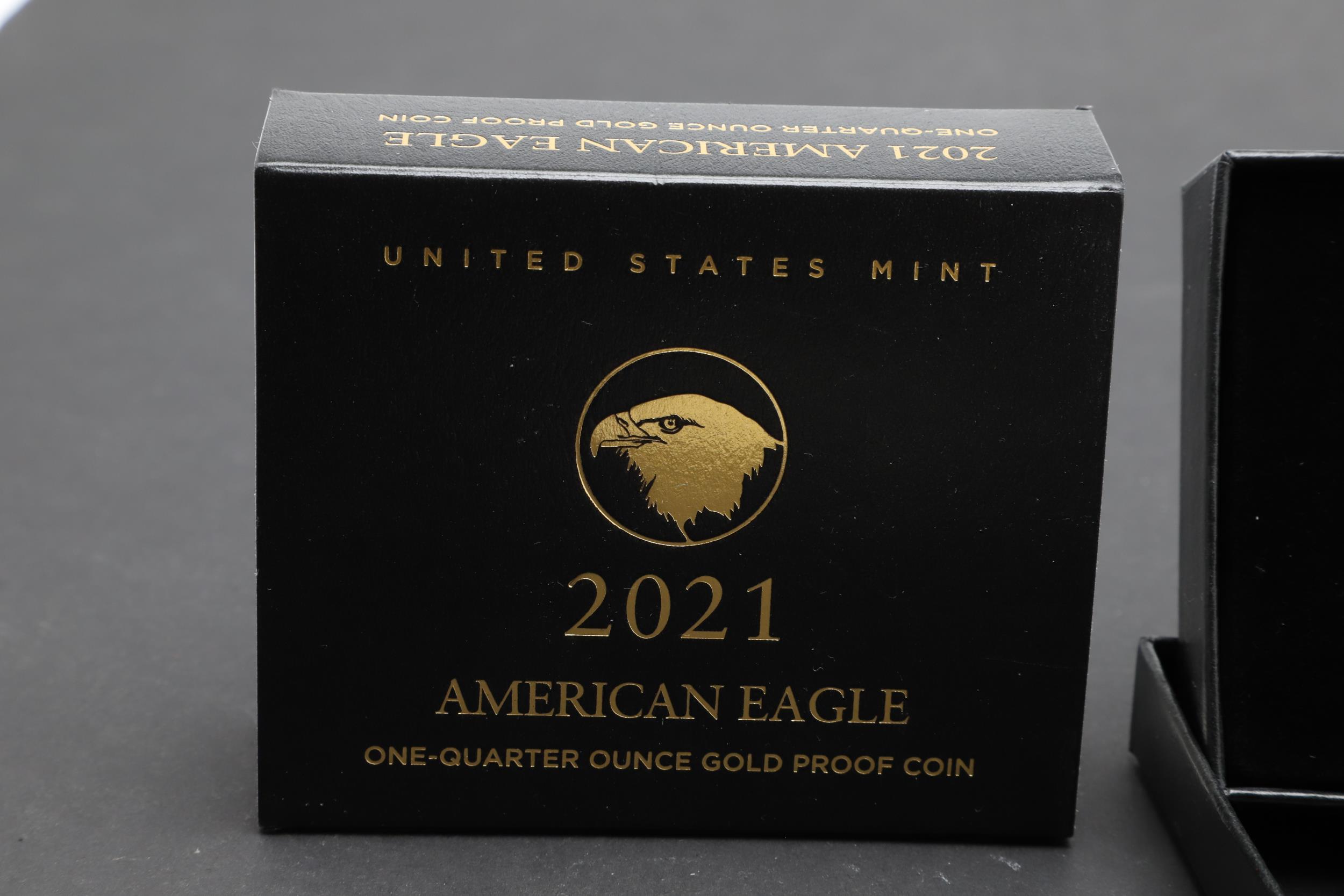 AN AMERICAN GOLD EAGLE PROOF ONE-QUARTER OUNCE COIN, 2021. - Image 5 of 7