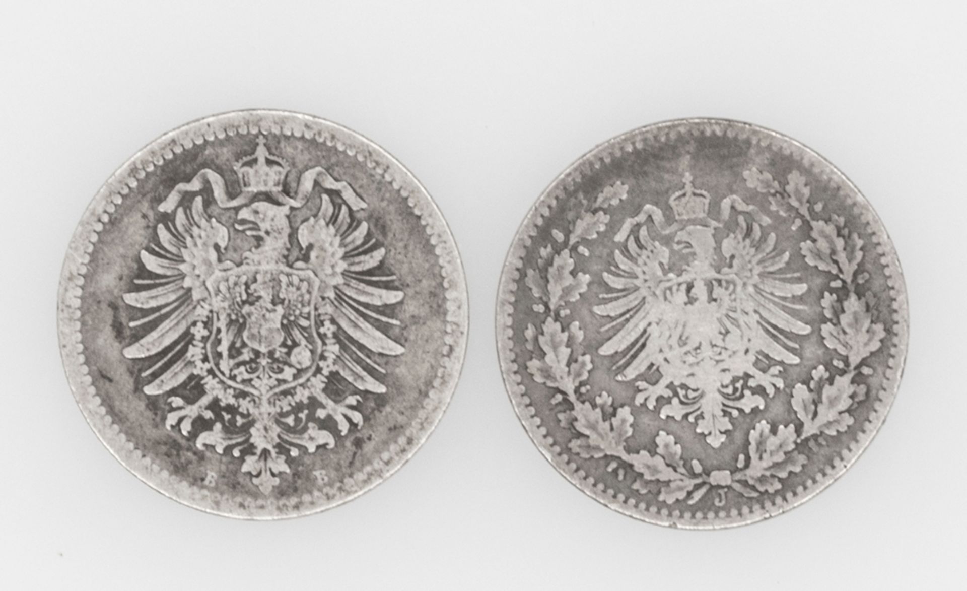 Deutsches Kaiserreich, 2 x 50 Pfennig - Münzen: 1875 B und 1877 J. Erhaltung: ss. - Bild 2 aus 2