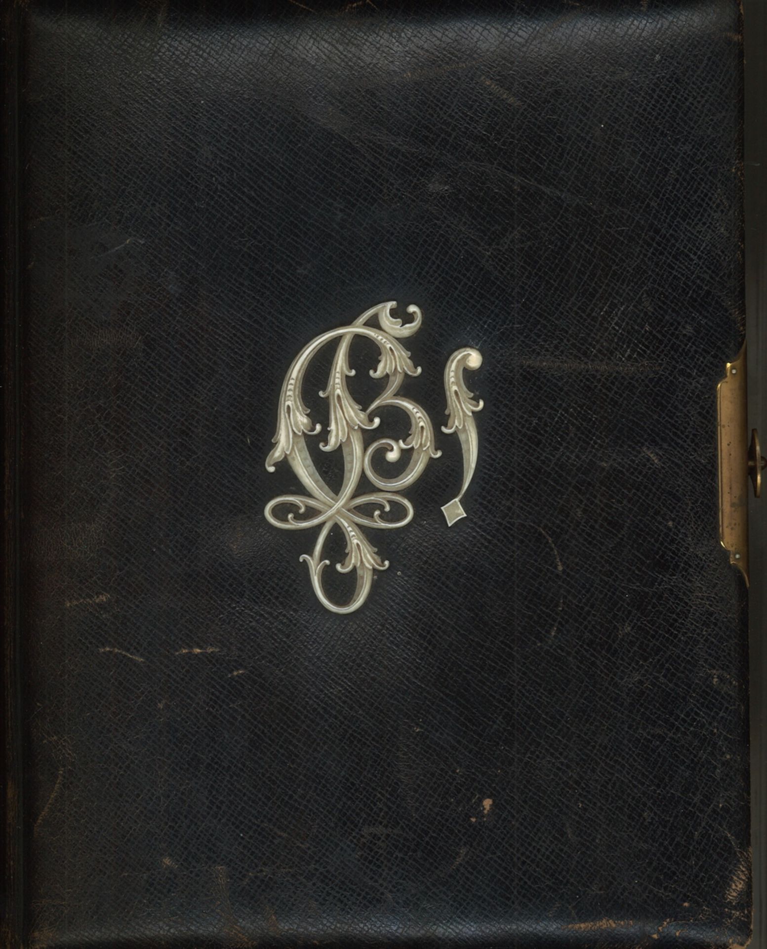 dickes Fotoalbum "für treue Dienste das Corps "Saxo Borussia" 1 Juni 1896" insgesamt 71 Portrait