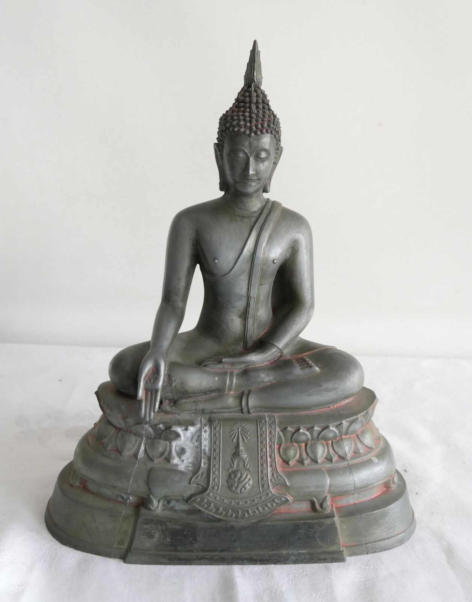 Buddha - Statue / Tempelwächter im Bang Noi Tempel, Nakhon Pathom. Höhe ca. 25 cm