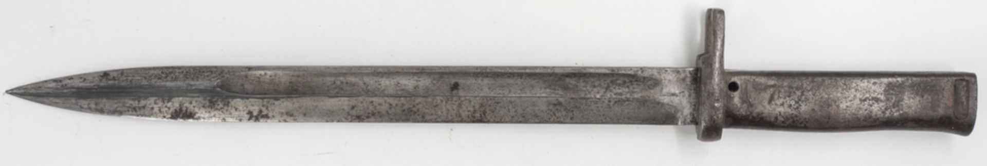 Ersatz - Seitengewehr, 1. Weltkrieg, Metallgriff, Metallscheide, mit Tragekoppel. Klingenlänge: - Image 3 of 4