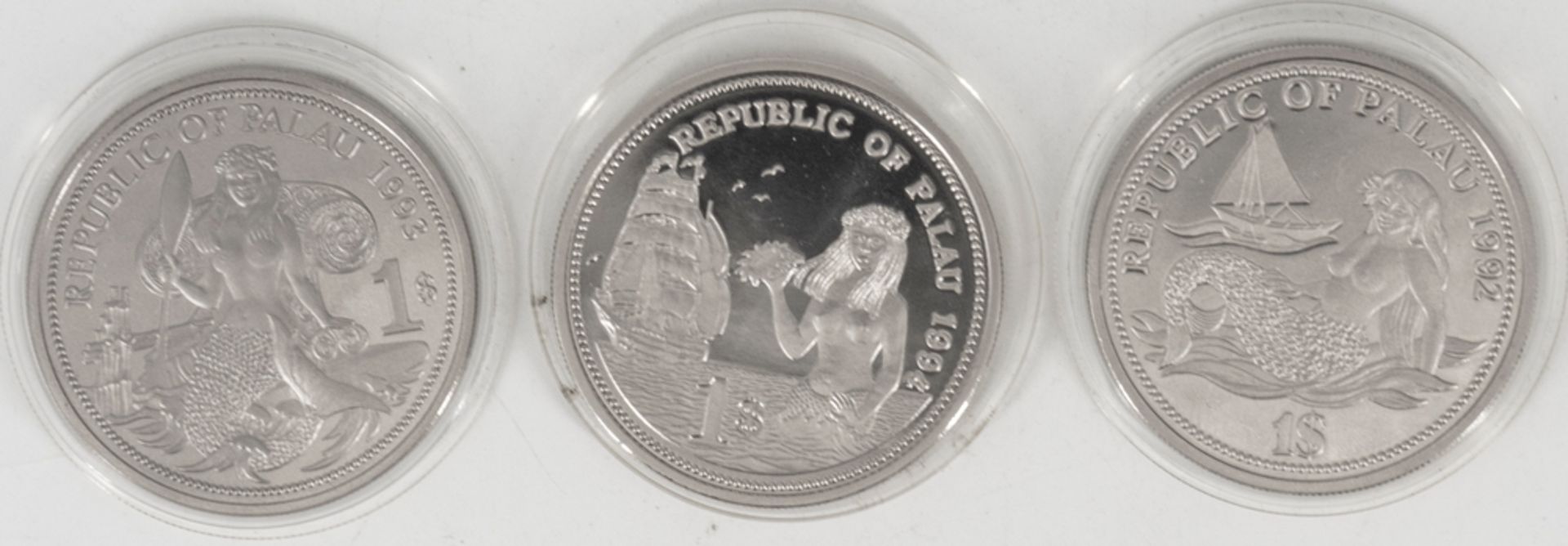 Palau 1992/94, drei 1 Dollar - Farbmünzen "Marine Live Protection". Erhaltung: PP - Bild 2 aus 2