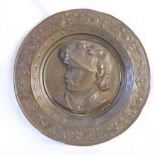 Metall Wandplatte, Ritterkopf mit Helm, Kupfer ?? Schönes altes Stück. Durchmesser ca. 40 cm