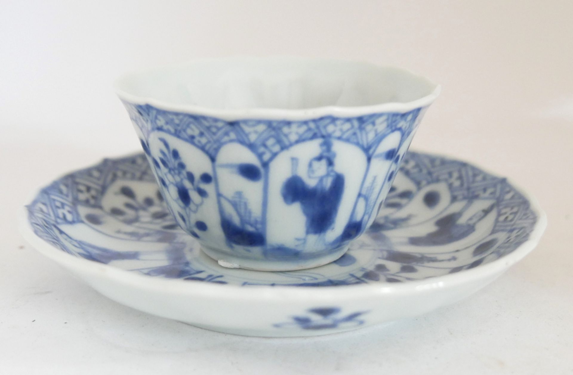 Aus Sammelauflösung! Altes chinesisches Porzellan des 19. Jahrhunderts. Koppchen mit Unterteller.