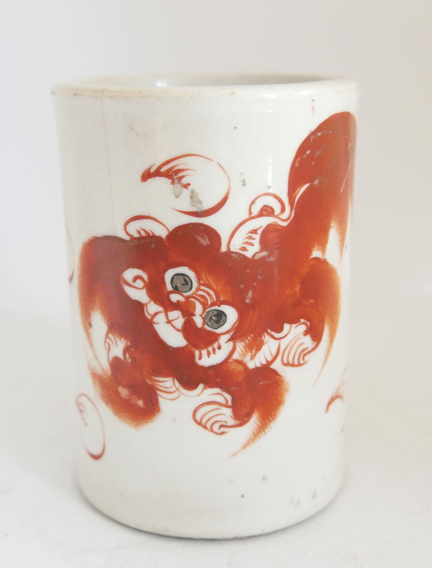 Aus Sammelauflösung! Altes chinesisches Porzellan des 19. Jahrhunderts. Pinselständer mit Fabelwesen