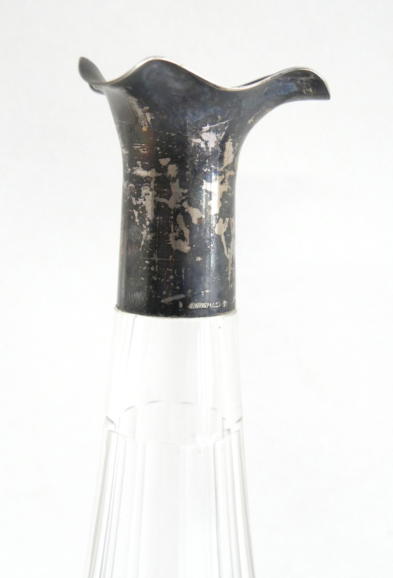 Likörflasche mit Silbermontur, Flasche mit Schliff. Ohne Stöpsel. Höhe ca. 31,5 cm - Bild 2 aus 2