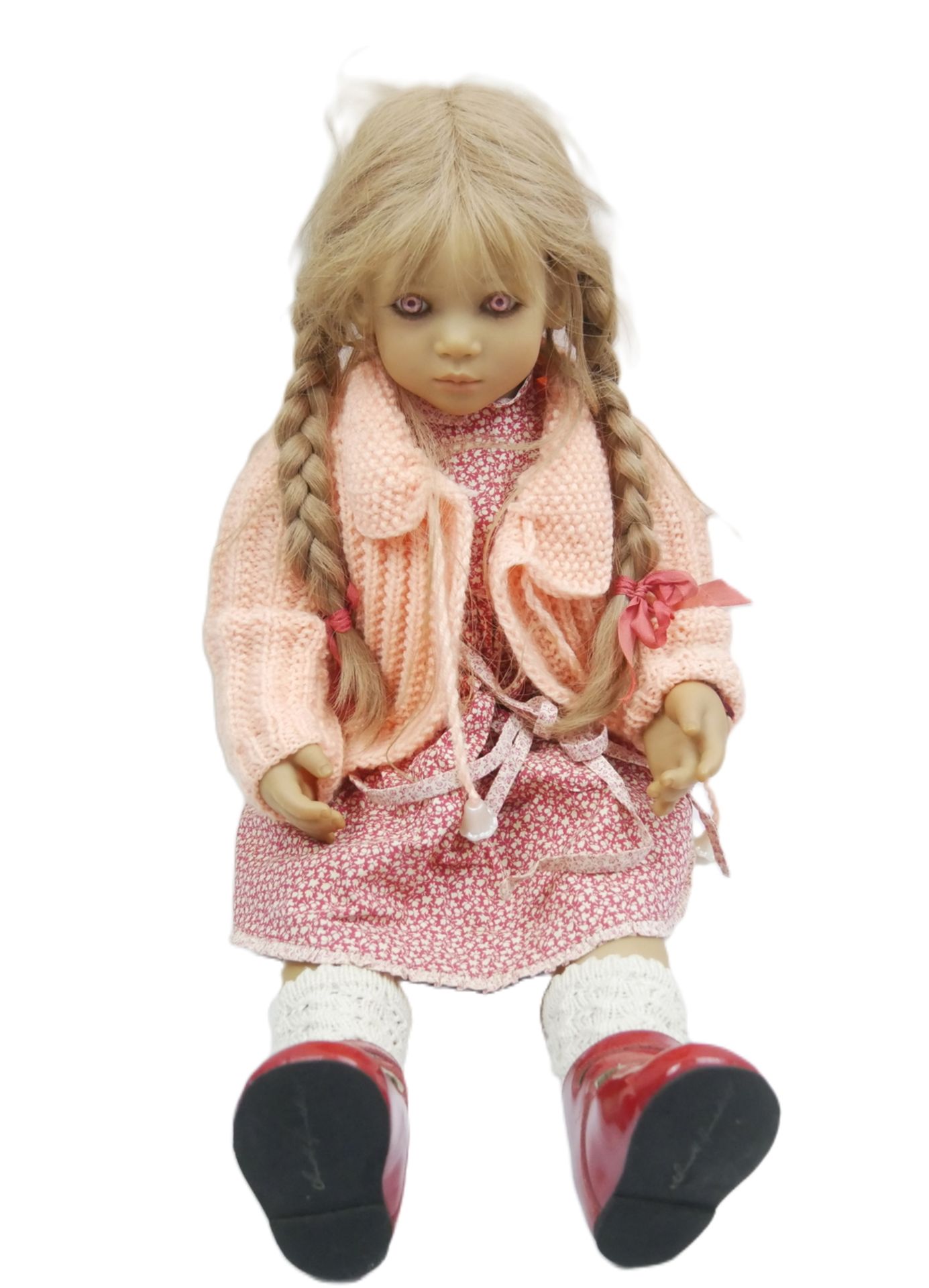 Annette Himstedt Puppe Anna, hergestellt 1998/99, Pk VI. Höhe ca. 67 cm. Mit pinkfarbenen Augen.