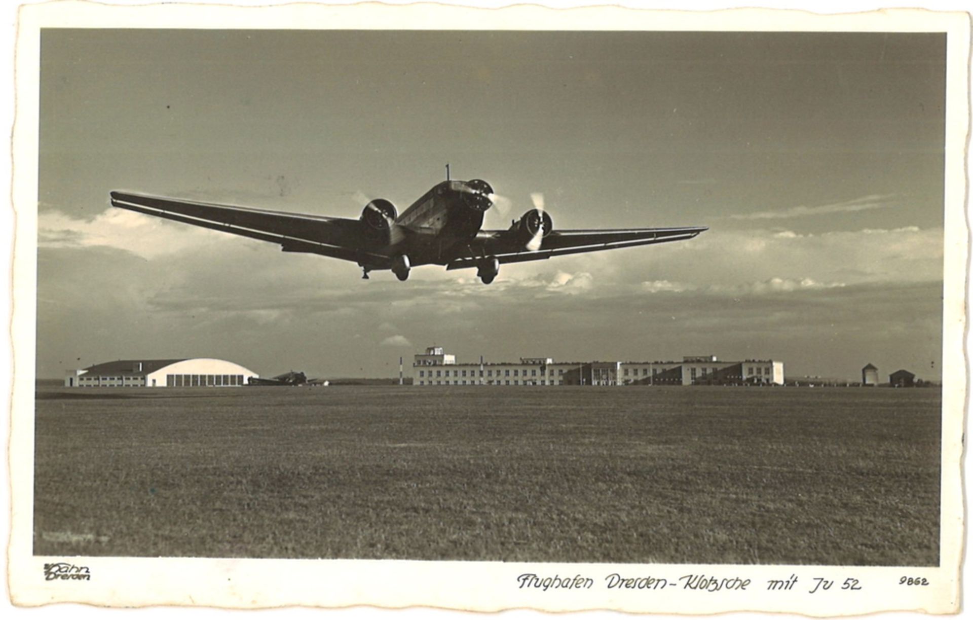 Postkarte "Flughafen Dresden - Klotzsche mit Ju 52" Nr. 9862 Original Aufnahme Walther Hahn,