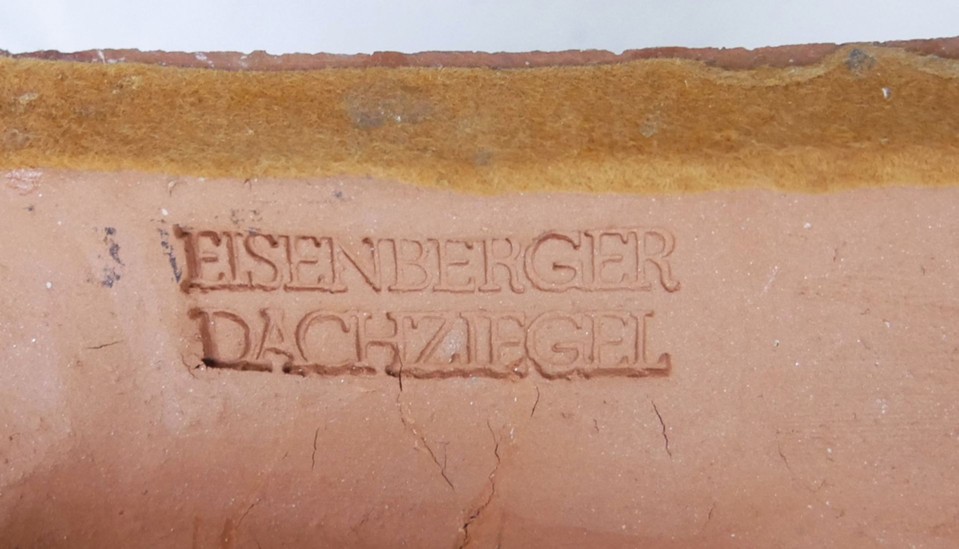 Dachschmuck/Firstschmuck "Drache", Eisenberger Dachziegel. Länge ca. 19,5 cm - Bild 3 aus 3