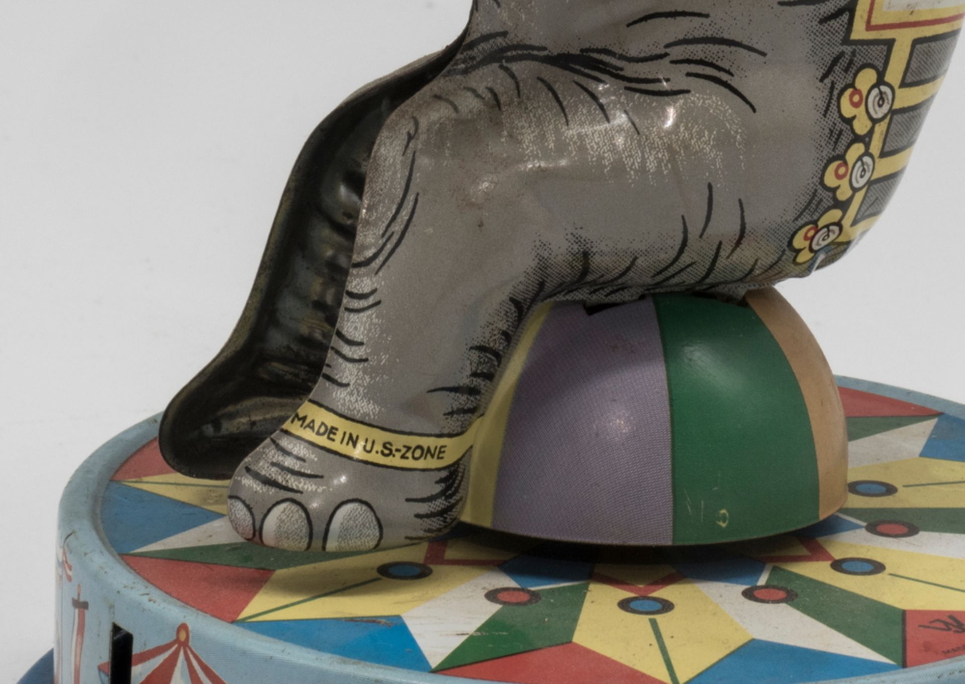Josef Wagner, Elefant mit Globus. Blech. Ohne Schlüssel. Made in U.S. Zone Germany. Höhe: ca. 26 - Image 4 of 4