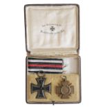 1. Weltkrieg. EK II sowie Teilnehmerkreuz im seltenen Etui. Bitte besichtigen