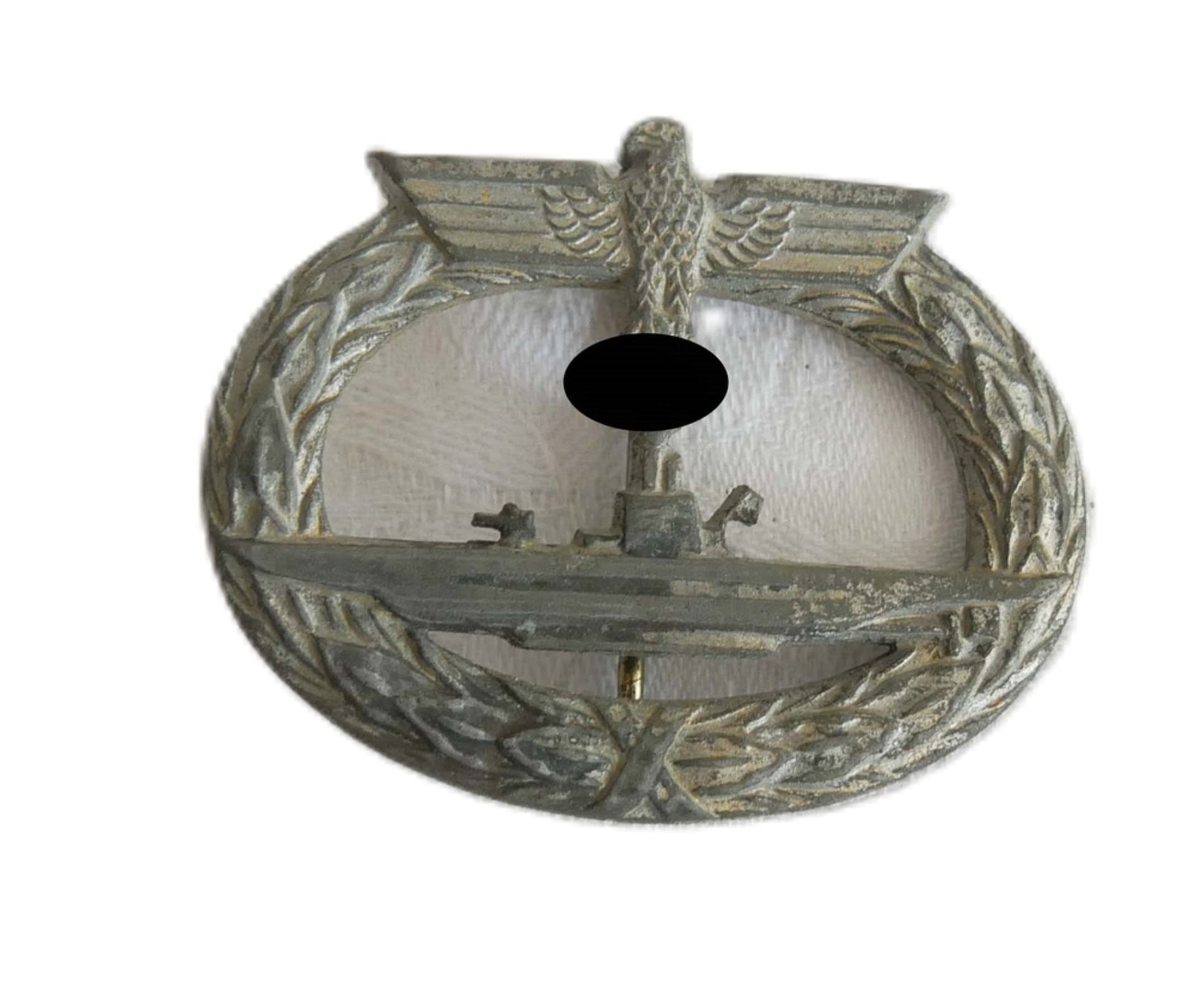 U-Boot-Kriegsabzeichen Kriegsmarine. Hersteller: GWL Gebrüder Wegerhoff, getragener Zustand