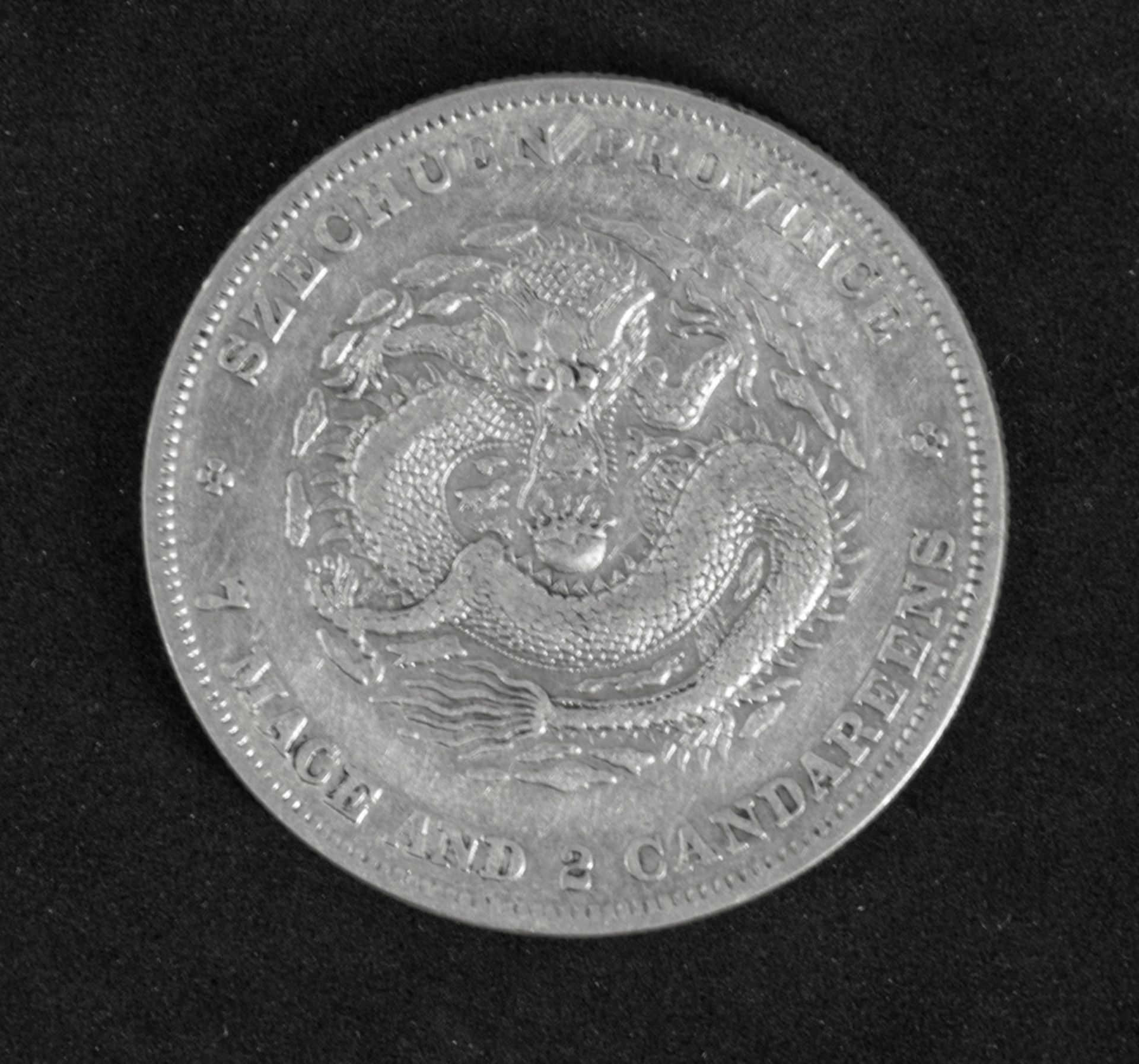 China Provinz Szechuen 1898/1908, 1 Dollar - Silbermünze. Durchmesser: ca. 39 mm. Gewicht: a. 26,7