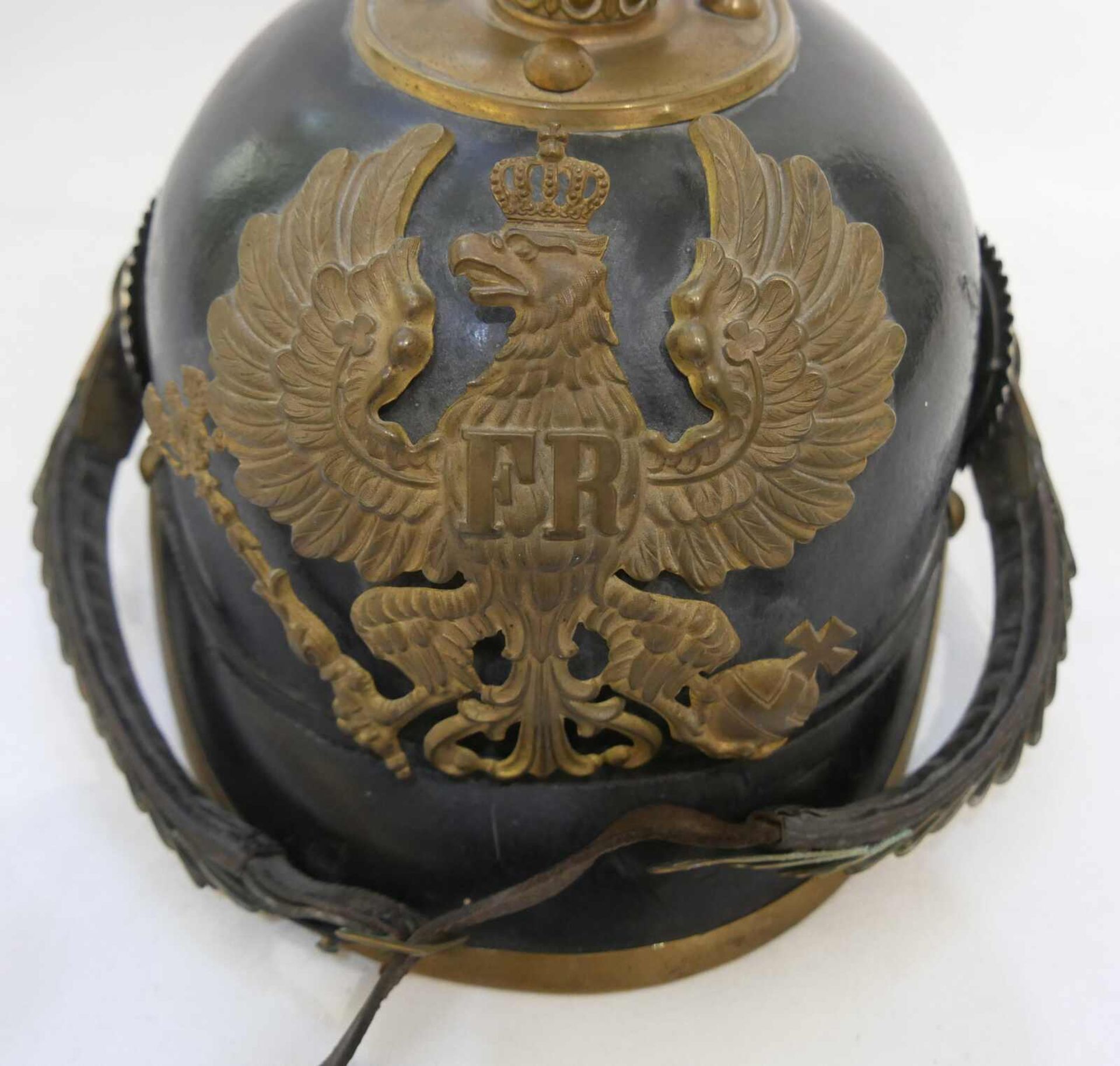 Deutschland, Preußen Pickelhaube, nicht ganz vollständig, dennoch gute Substanz. - Image 2 of 4