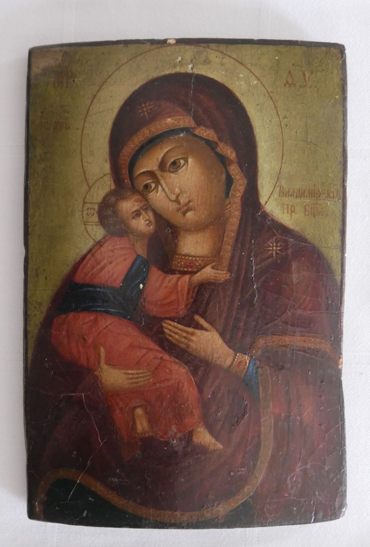 Ikone aus Holz nach dem Vorbild der "Gottesmutter von Wladimir". Höhe ca. 19,5 cm, Breite ca. 13 cm