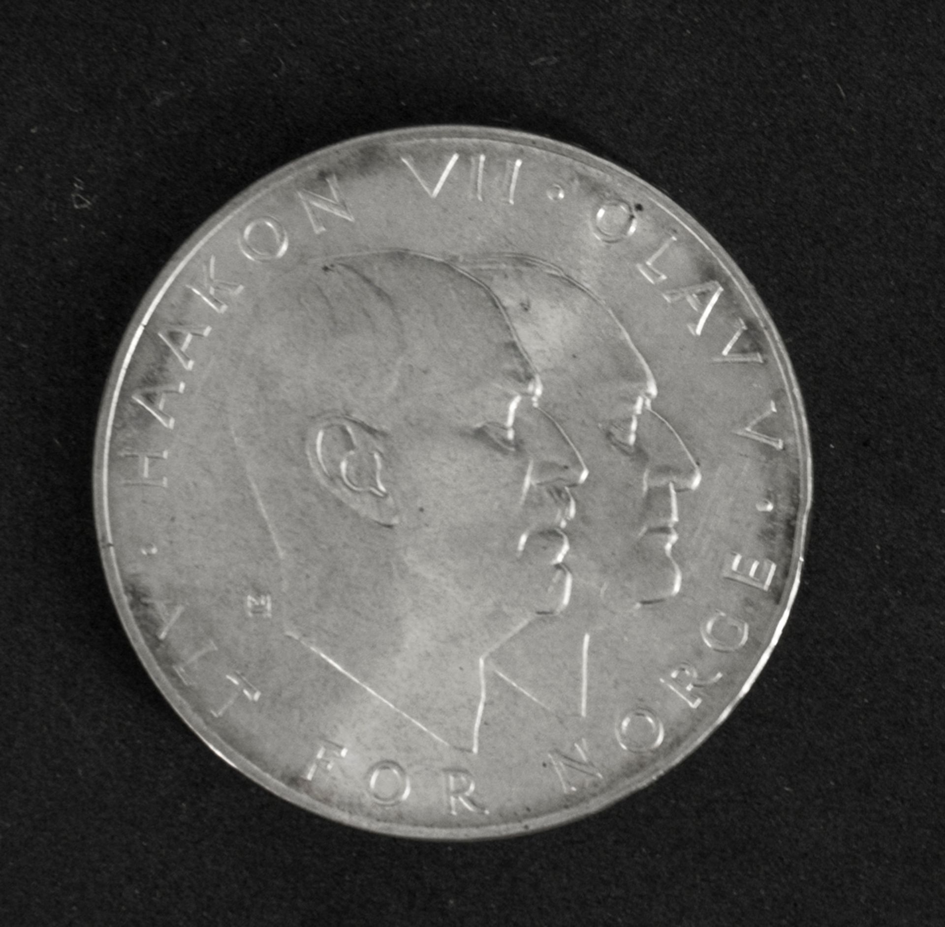 Norwegen 1970, 25 Koroner - Silbermünze "Haakonen VII. und Olav V.". Erhaltung: ss.