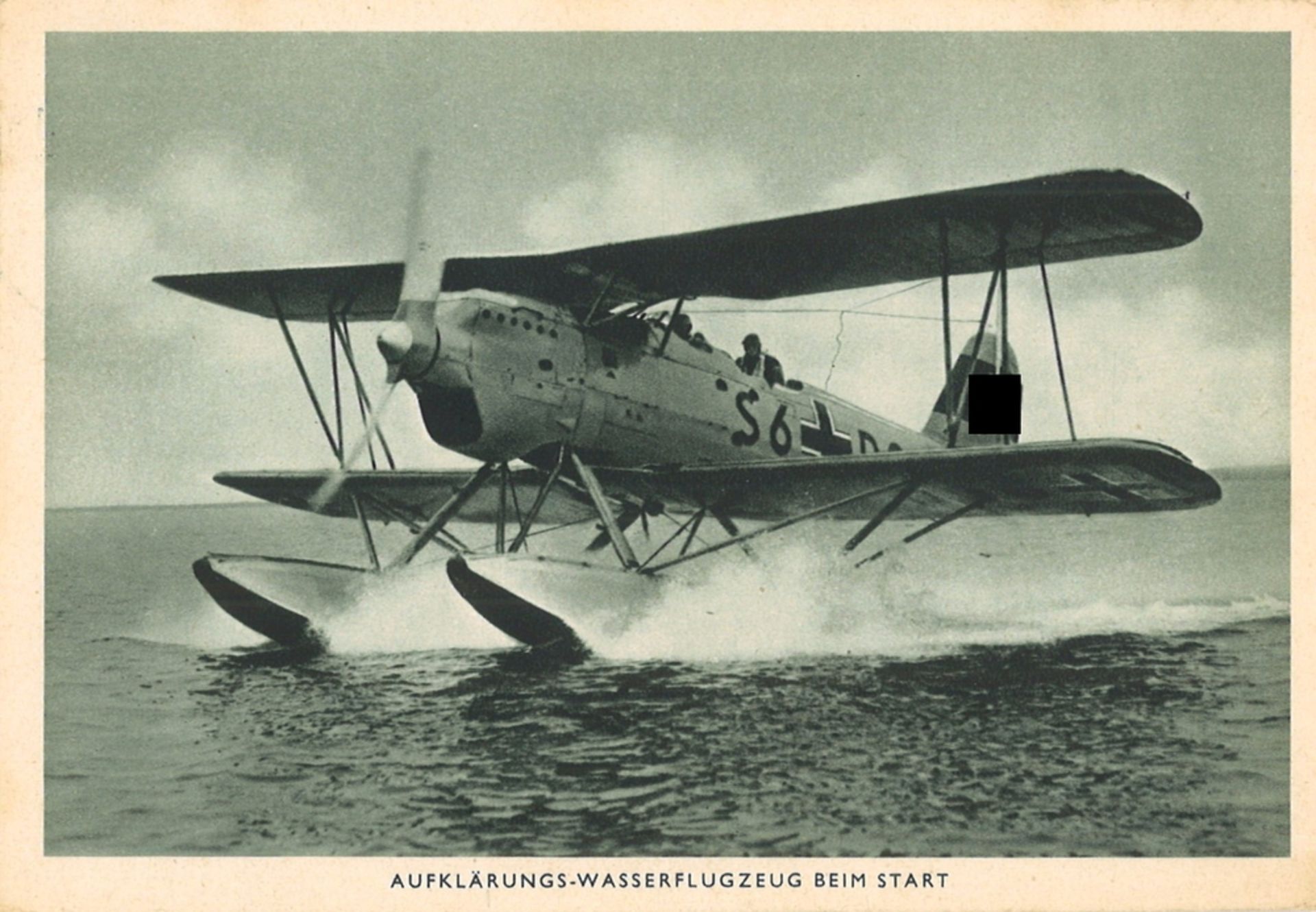 Postkarte "Atlantic" Aufklärungs-Wasserflugzeug beim Start, gelaufen