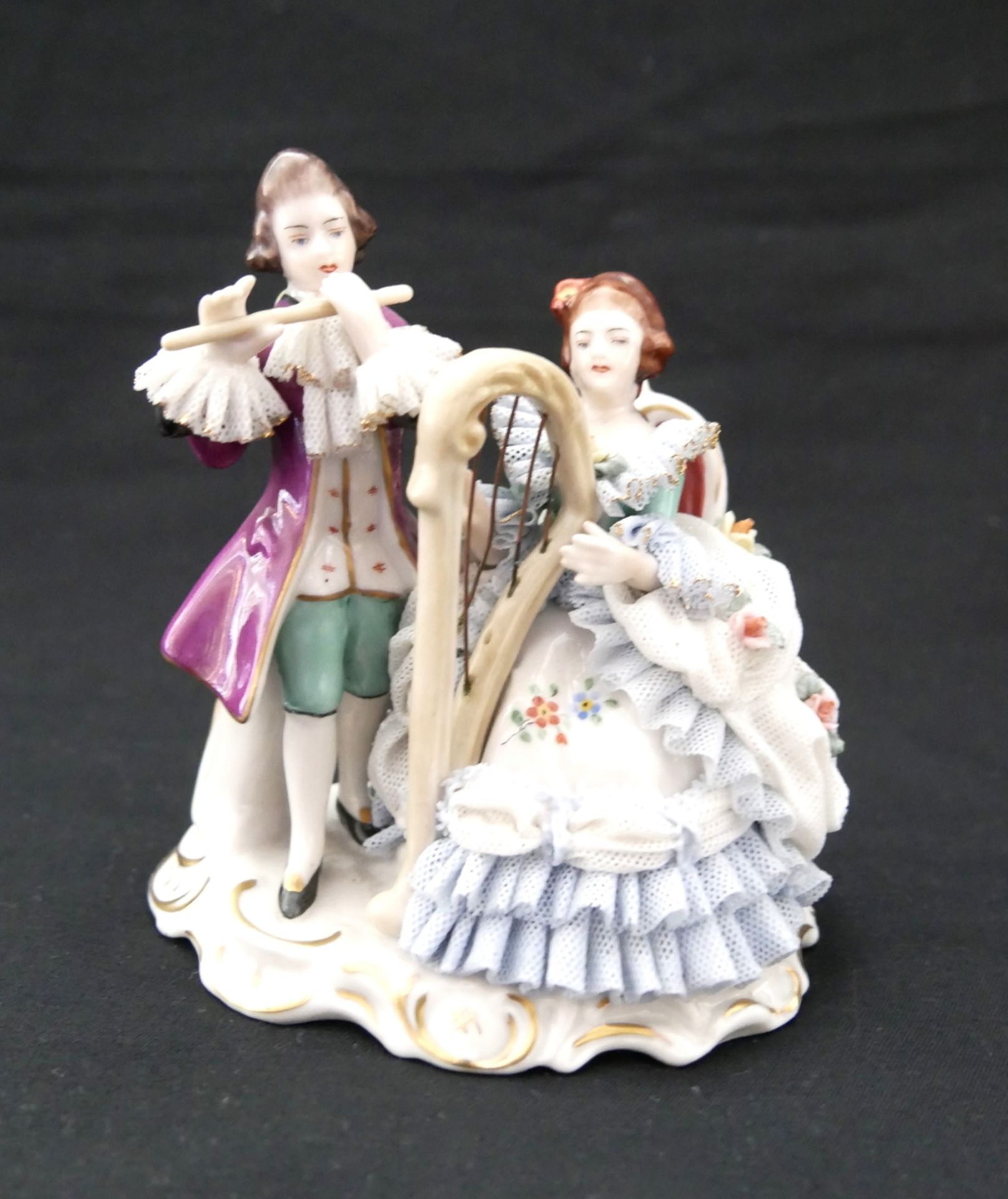 Porzellanfigur "musizierendes Paar" von der Porzellanmanufaktur Friedrich Wilhelm Wessel aus