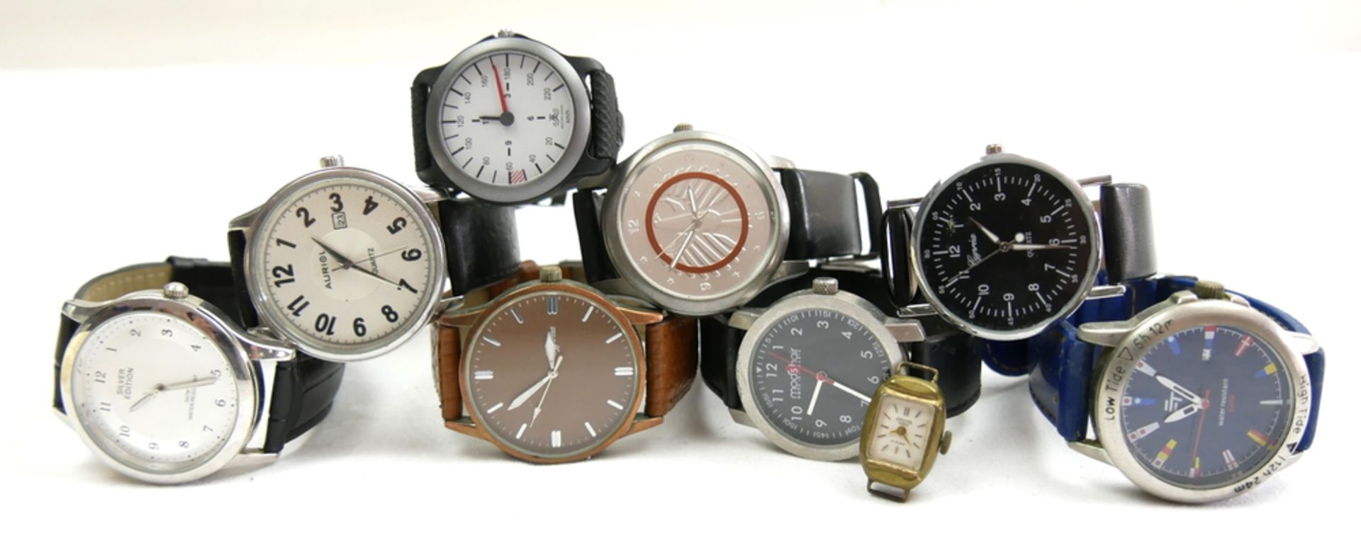 Großes Lot Armbanduhren, verschiedene Modelle. Bitte besichtigen!