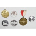 6 Medaillen - Cap Arkona, Kölner Dom, Wilhelm Busch, Schwarzwald silberfarbenes Material?
