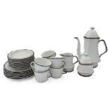 Kaffeeservice Winterling, bestehend aus 6 Teller, 7 Unterteller, 6 Tassen, Kaffeekanne,